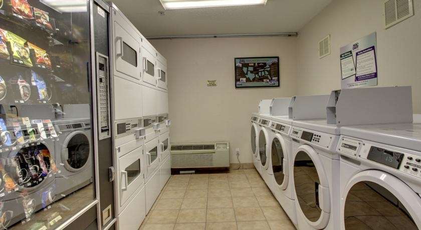 Intown Suites Extended Stay Greensboro Nc - Lanada Udogodnienia zdjęcie